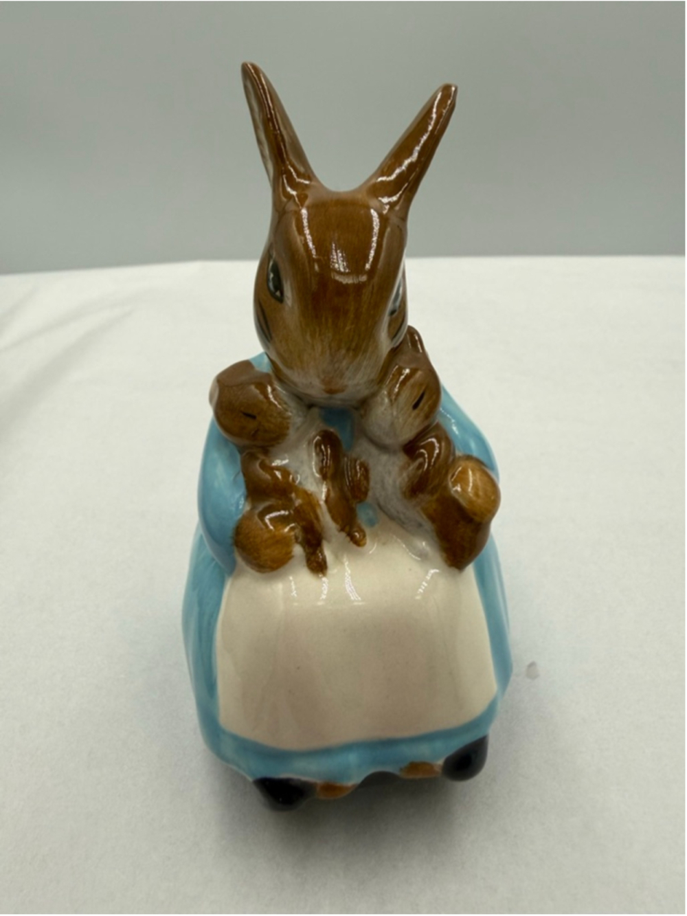 Beswick Mrs. Rabbit and Bunnies Figurine | Beatrix Potter | Schmid - Picture 2 of 12